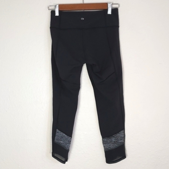 Lululemon If You're Lucky Crop Capri Leggings Black / Heathered Black Size 4 - Picture 5 of 16
